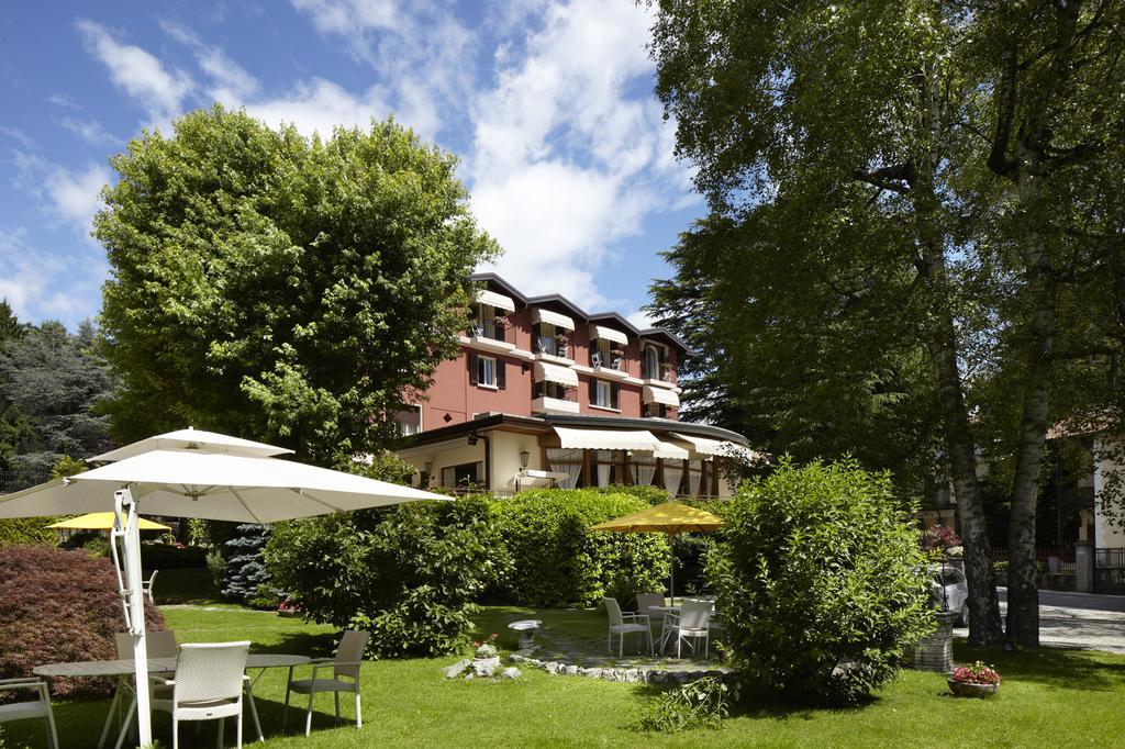 Albergo Milano Snc Lanzo dʼIntelvi Exterior foto